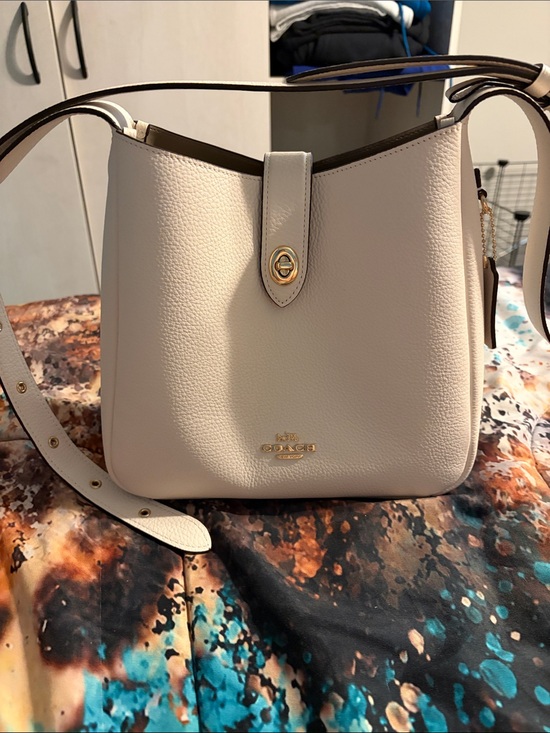 Coach Handbags - Coach Hadley convertible crossbody in chalk